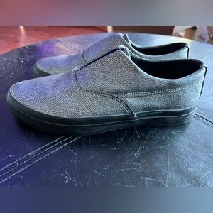 HUF Dylan Slip On Slime-Silver Metal size 8